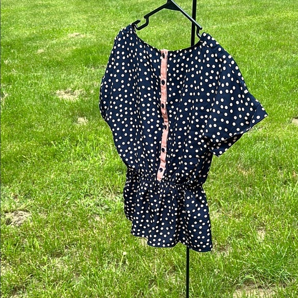 Annabella by Francesca’s Navy & White Polka Dot Peplum Blouse Women's Small NWT - Picture 13 of 16
